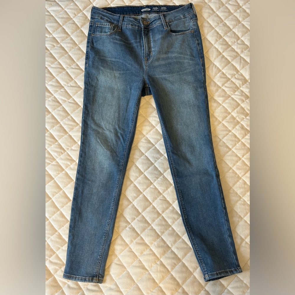 Old Navy Women’s “Rockstar” Super Skinny High-Rise Jeans in Blue